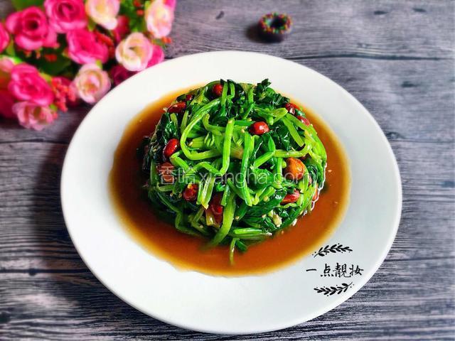 凉拌菠菜花生米