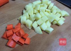 家常土豆丁的做法图解1