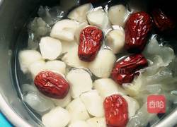 银耳荸荠汤的做法图解4