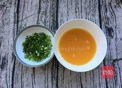 抱蛋煎饺的做法图解2