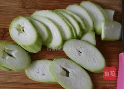 老油条戏嫩丝瓜的做法图解2