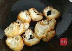 老油条戏嫩丝瓜的做法图解5