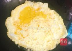 榨菜炒鸡蛋的做法图解5