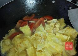 西红柿鸡蛋汤（甜的）的做法图解3
