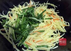 土豆丝炒韭菜的做法图解4