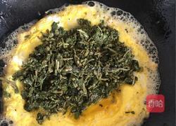 香椿煎土鸡蛋的做法图解4