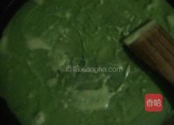 菠菜汁鸡蛋饼的做法图解4