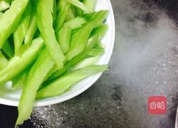 西芹炒千张的做法图解5