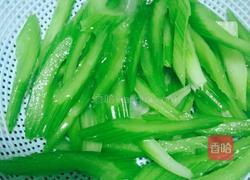 西芹炒千张的做法图解7