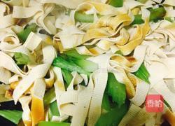 西芹炒千张的做法图解13