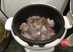 冬菇焖猪手的做法图解2