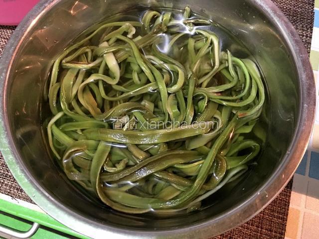 干贡菜提前用温水泡发