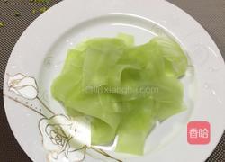 凉拌莴笋的做法图解1