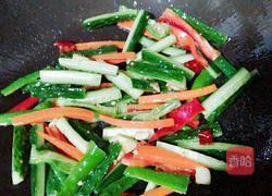 青瓜炒顺风的做法图解6