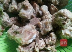 莲藕炖排骨的做法图解2