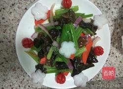 凉拌木耳芹菜的做法图解5