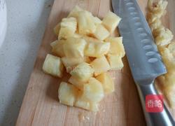 菠萝银耳枸杞汤的做法图解4