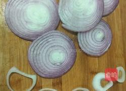 酥香洋葱圈的做法图解2