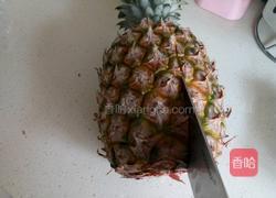 菠萝鸡肉炒饭的做法图解2