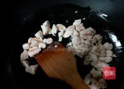 菠萝鸡肉炒饭的做法图解8
