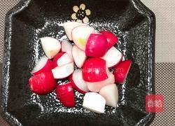 西兰花炒五花肉的做法图解1