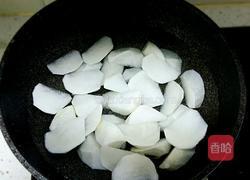 羊排萝卜汤的做法图解2