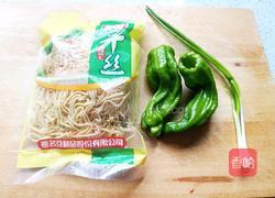 青椒炒干丝的做法图解1