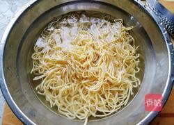 青椒炒干丝的做法图解2