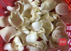 糖醋百合的做法图解1