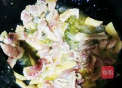 海波菜炒肉的做法图解5