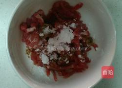 茭白炒肉的做法图解3