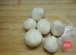 红烧小土豆的做法图解1