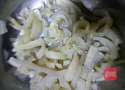 美味皮冻的做法图解2