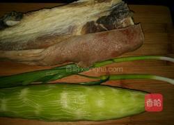 莴笋烧咸肉的做法图解1