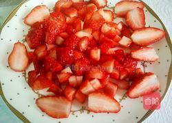 草莓奶油蛋糕的做法图解3