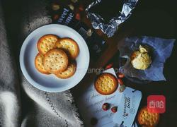 快手十分钟的 冰淇淋夹心饼干的做法图解1