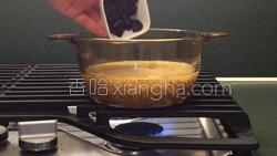 草莓麦片粥的做法图解3