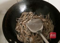 炒小白虾的做法图解2