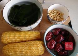 玉米海带排骨汤的做法图解2