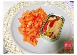 吞拿鱼意面的做法图解3