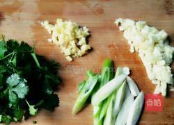 蒜蓉辣椒酱爆炒田螺的做法图解4