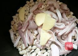 花生猪肚汤的做法图解7