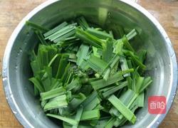 韭菜金针菇的做法图解3