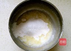 草莓奶油蛋糕卷的做法图解3