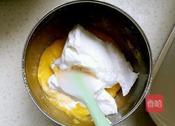 草莓奶油蛋糕卷的做法图解12