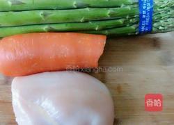 芦笋滑鸡柳的做法图解1