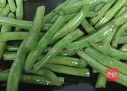 猪肉粒炖地芸豆的做法图解8