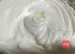 Illustration of how to make eight-inch chiffon cake 11