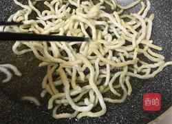不出水的韭菜鸡蛋饺子馅的做法图解3