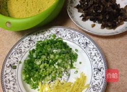 海参小米粥的做法图解4